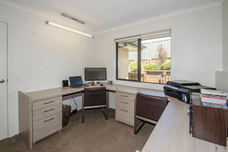 Photo of property in 11 Grandvista Drive, Green Island, Dunedin, 9018