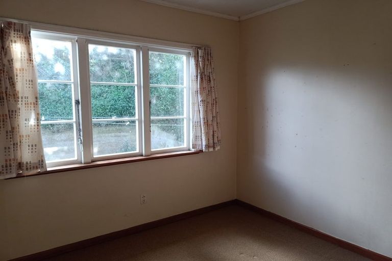 Photo of property in 67b Harbour View Road, Northland, Wellington, 6012
