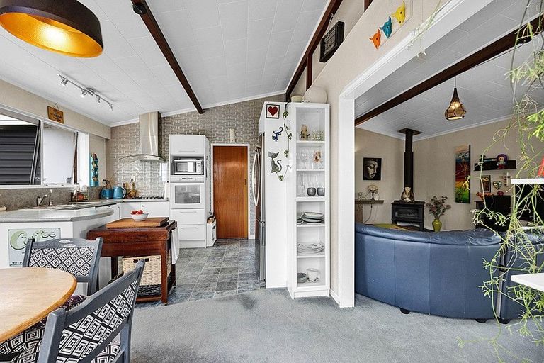 Photo of property in 26 High Street East, Waitara, 4320