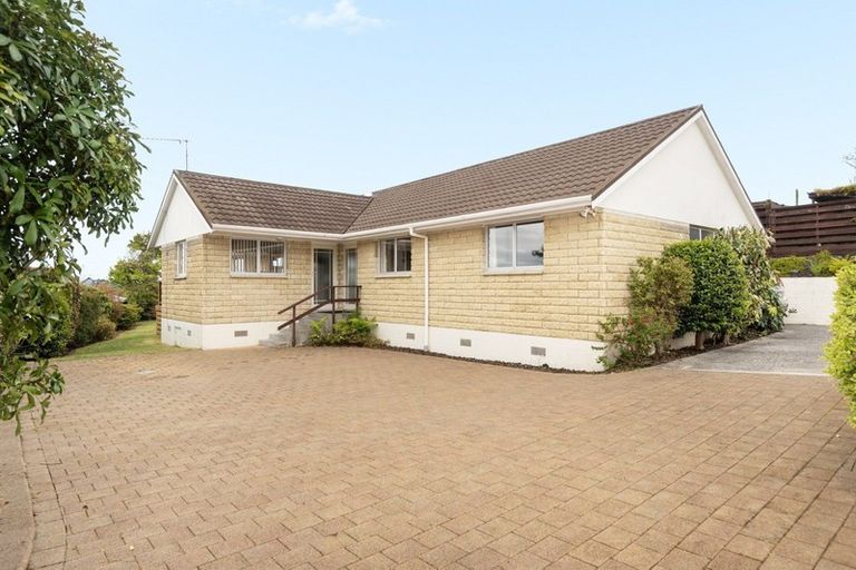 Photo of property in 71 James Cook Drive, Welcome Bay, Tauranga, 3112