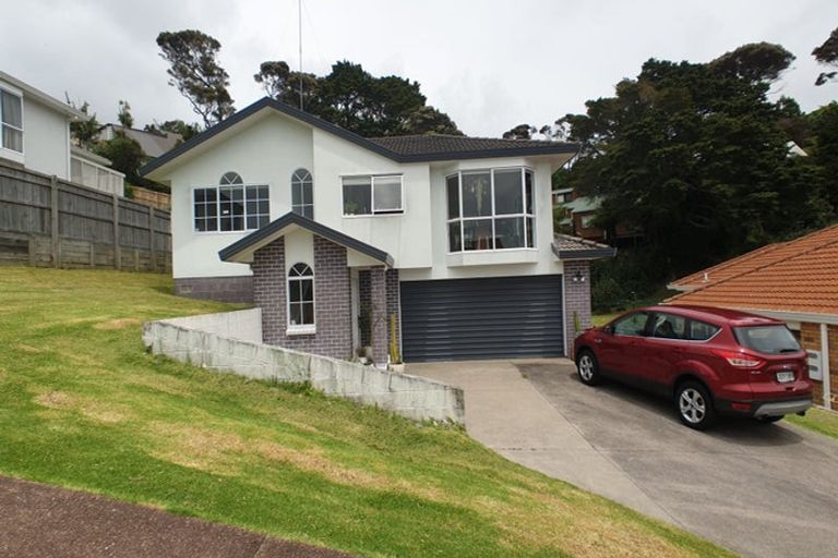 Photo of property in 12 Alice Place, Hillcrest, Auckland, 0627
