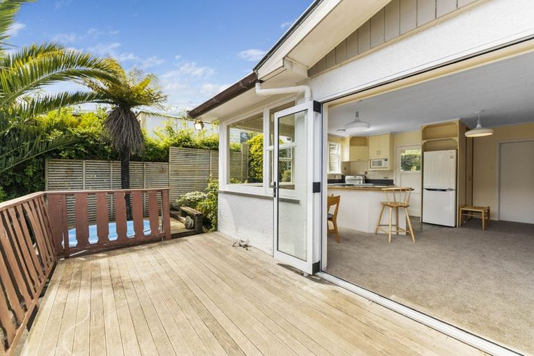 Photo of property in 24 Downes Road, Roseneath, Port Chalmers, 9023