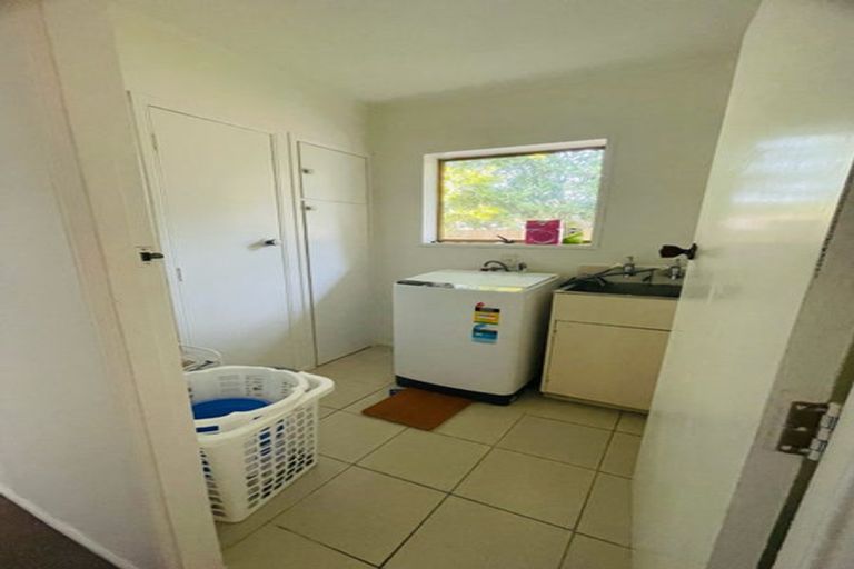 Photo of property in 2/15 Hayward Road, Papatoetoe, Auckland, 2025