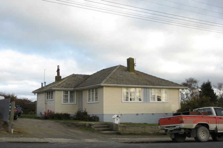 Photo of property in 12 Market Street, Kaitangata, 9210