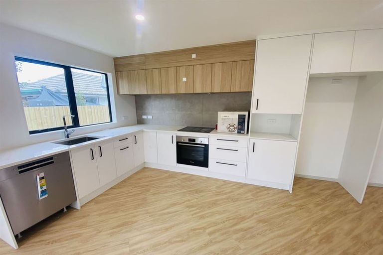 Photo of property in 7/4 Gilberthorpes Road, Islington, Christchurch, 8042