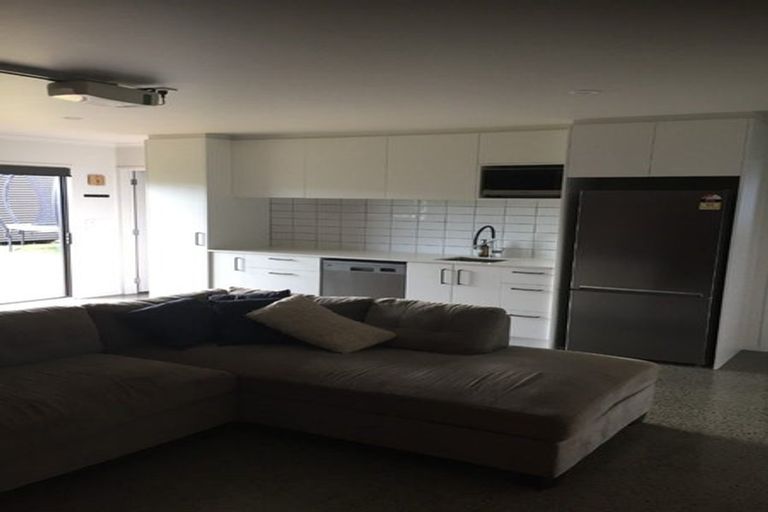 Photo of property in 33 Marram Place, Mangawhai Heads, Mangawhai, 0505