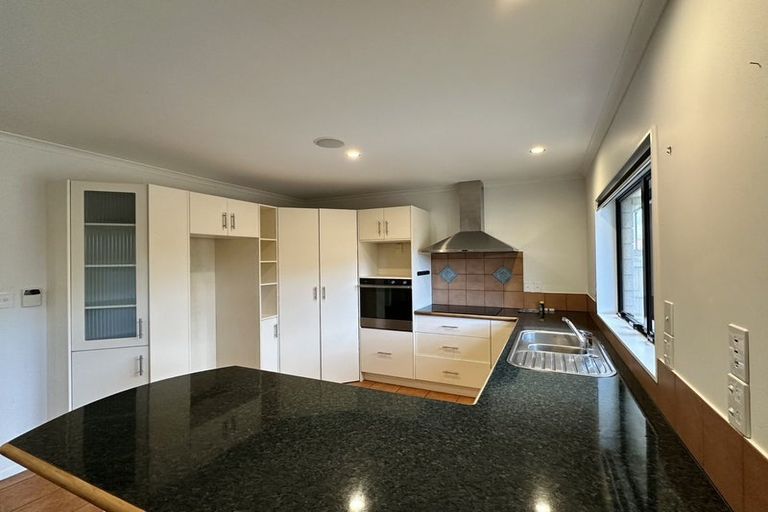Photo of property in 10 Cairns Crescent, Rototuna, Hamilton, 3210