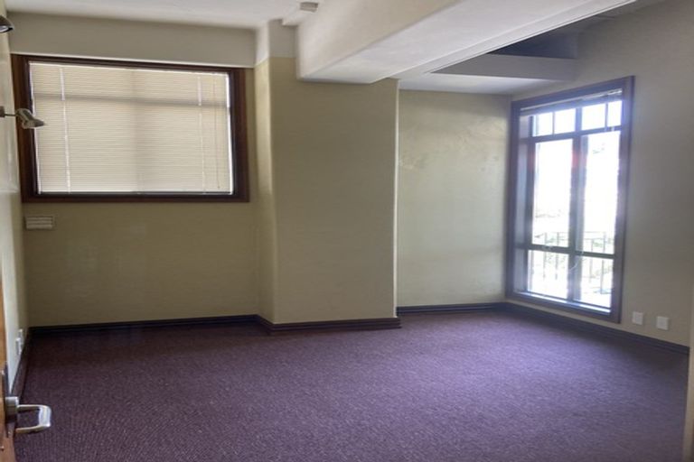 Photo of property in Pirie Street Townhouses, 28/35 Pirie Street, Mount Victoria, Wellington, 6011