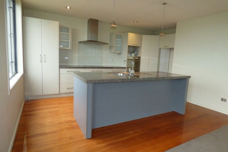 Photo of property in 12 Avon Street, South Hill, Oamaru, 9400