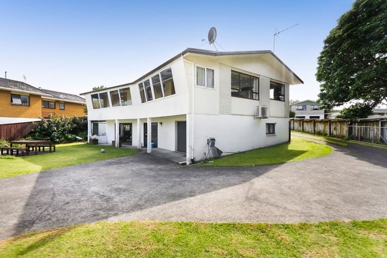 Photo of property in 5 Bronte Place, Whalers Gate, New Plymouth, 4310