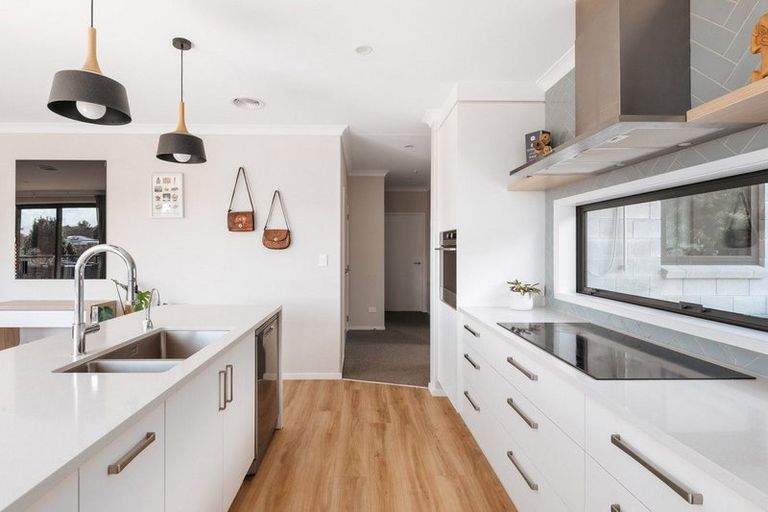 Photo of property in 4 Estates Terrace, Welcome Bay, Tauranga, 3175