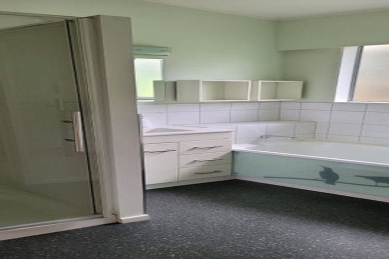 Photo of property in 14 Cherry Blossom Grove, Maungaraki, Lower Hutt, 5010