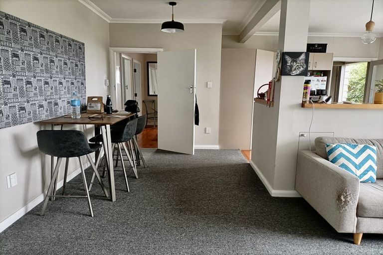 Photo of property in 22 Whaui Street, Vogeltown, Wellington, 6021