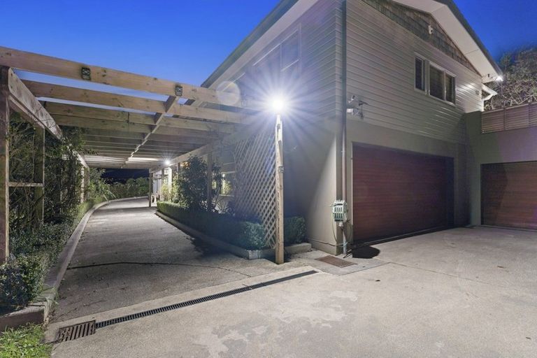 Photo of property in 62 Kiriwai Road, Paremata, Porirua, 5024