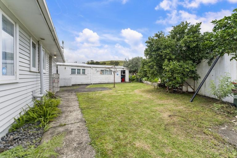 Photo of property in 107 Taylor Road, Mangere Bridge, Auckland, 2022