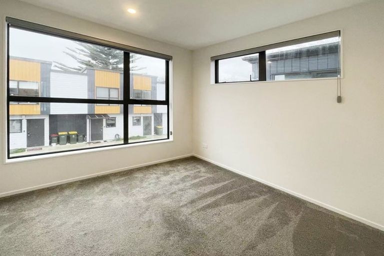 Photo of property in 17c Sturdee Road, Manurewa, Auckland, 2102