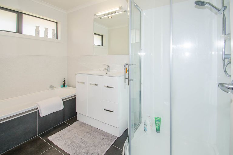 Photo of property in 11 Grandvista Drive, Green Island, Dunedin, 9018