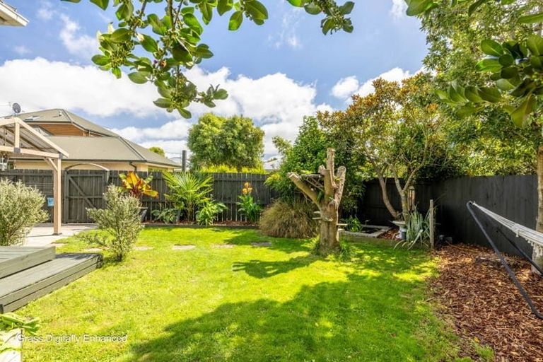 Photo of property in 126 Wairakei Road, Bryndwr, Christchurch, 8053