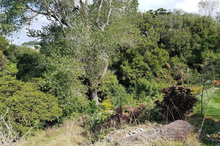 Photo of property in 15 Garrett Drive, Whalers Gate, New Plymouth, 4310