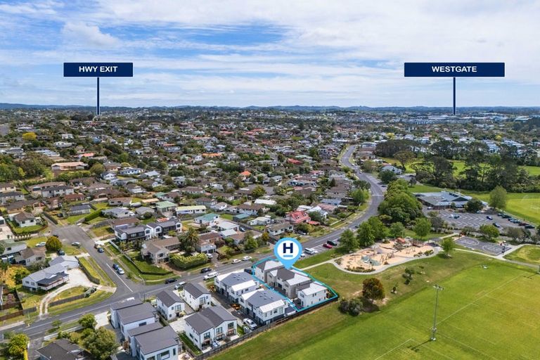Photo of property in 21c Granville Drive, Massey, Auckland, 0614