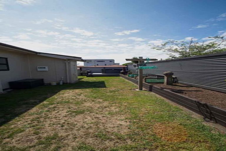 Photo of property in 482 Devon Street East, Strandon, New Plymouth, 4312
