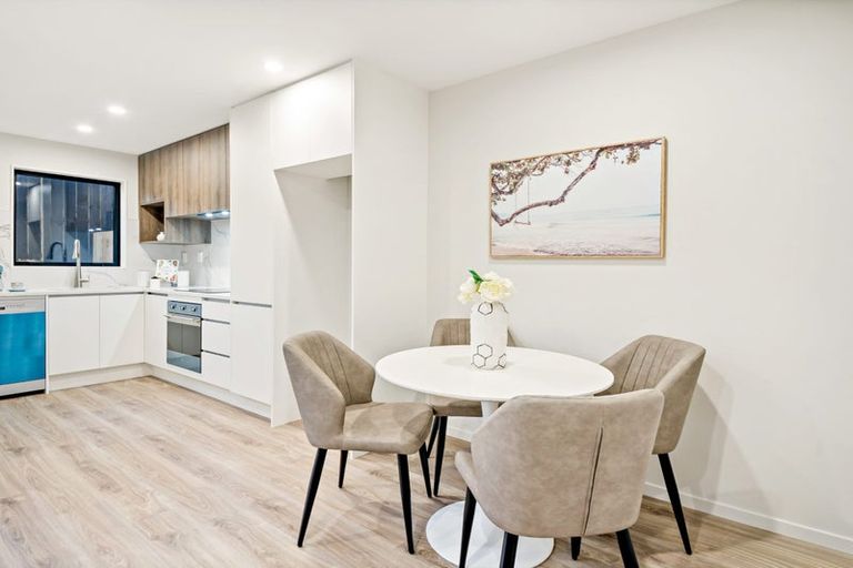 Photo of property in 8c Butterworth Drive, Glendene, Auckland, 0602