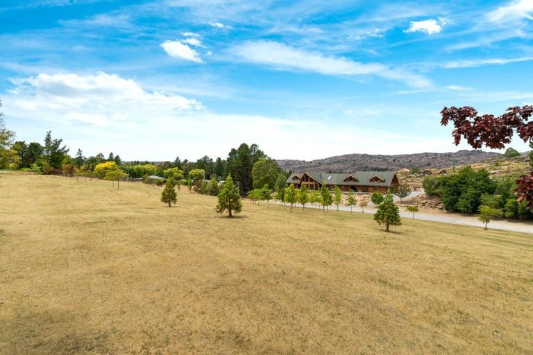 Photo of property in 21 Schaumann Road, Bridge Hill, Alexandra, 9320