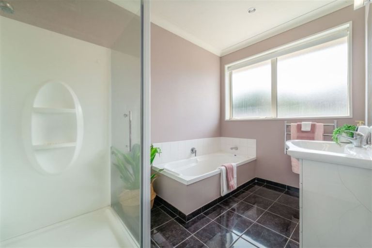 Photo of property in 105a Suva Street, Upper Riccarton, Christchurch, 8041