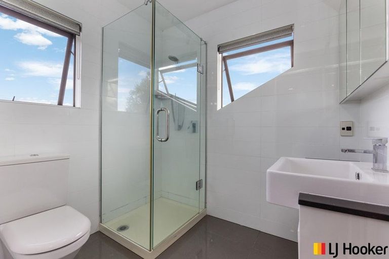 Photo of property in 180 Carnoustie Drive, Wattle Downs, Auckland, 2103