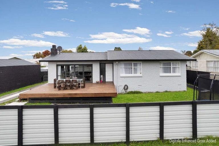 Photo of property in 3 Marion Place, Deanwell, Hamilton, 3206