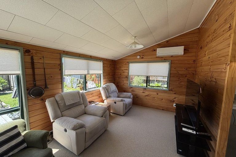 Photo of property in 19 Laurence Street, Manly, Whangaparaoa, 0930