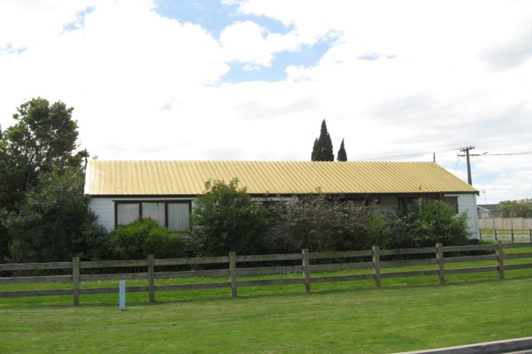 Photo of property in 1 Laurence Street, Manly, Whangaparaoa, 0930