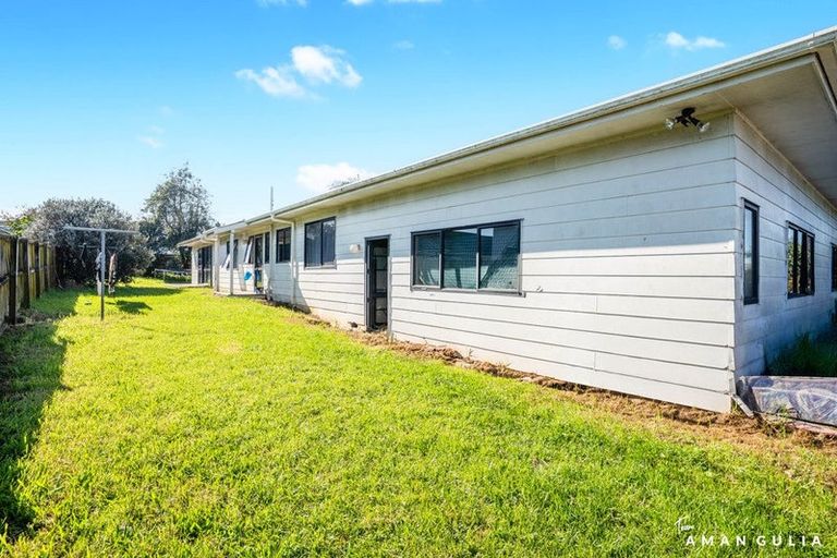 Photo of property in 17 Solveig Place, Randwick Park, Auckland, 2105