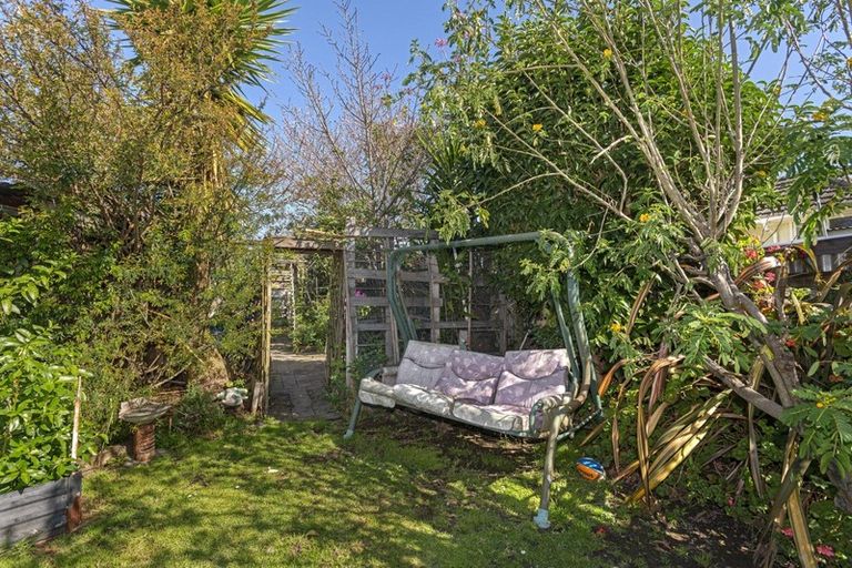 Photo of property in 17 Glasgow Crescent, Kaiti, Gisborne, 4010