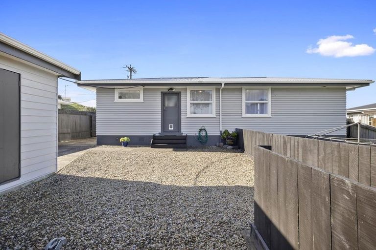 Photo of property in 30 Belair Avenue, Blagdon, New Plymouth, 4310
