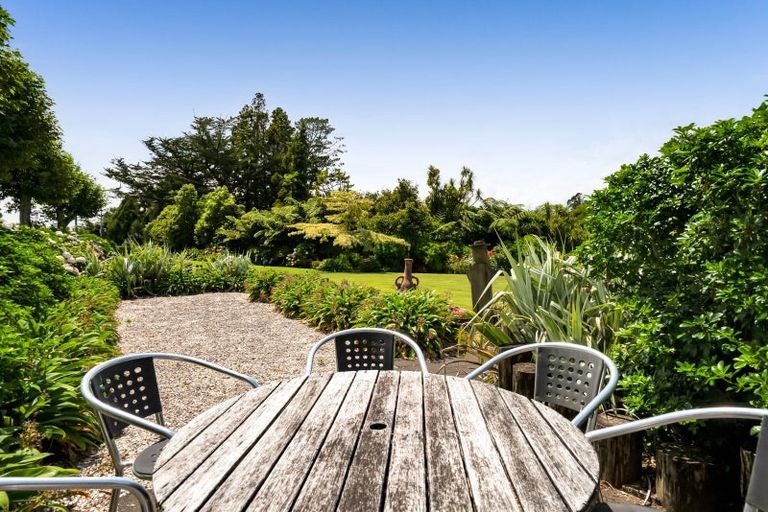 Photo of property in 1 Becklands Place, Inglewood, 4330