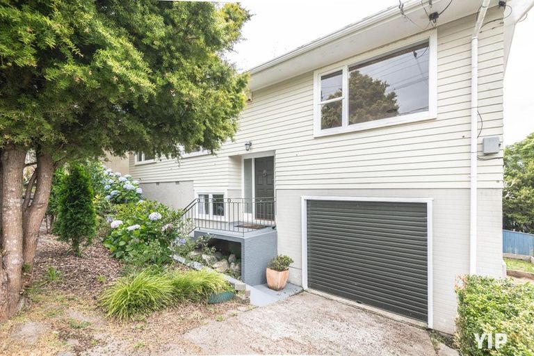 Photo of property in 18 Elliott Street, Johnsonville, Wellington, 6037