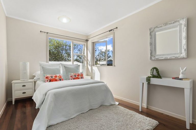 Photo of property in 228 Beach Haven Road, Beach Haven, Auckland, 0626