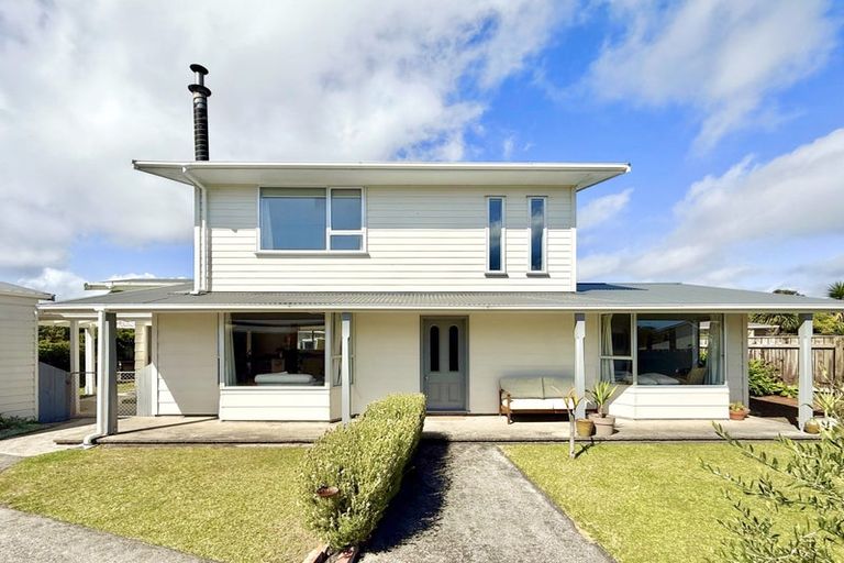 Photo of property in 3 Martin Place, Carters Beach, Westport, 7825