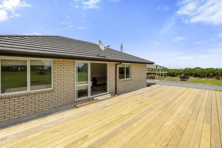 Photo of property in 94 Mirikau Road, Warea, New Plymouth, 4381