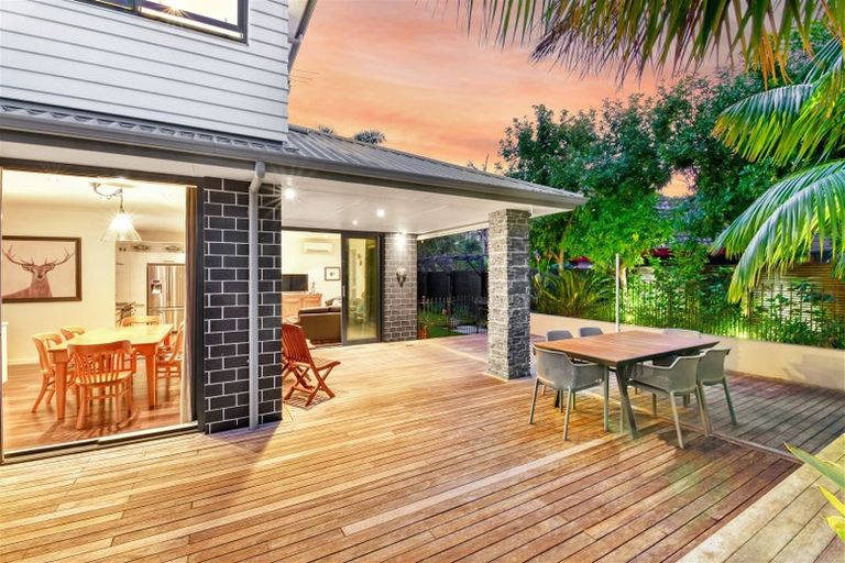 Photo of property in 76a Ladies Mile, Manly, Whangaparaoa, 0930