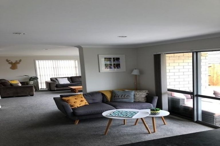 Photo of property in 52 Fairfax Crescent, Pyes Pa, Tauranga, 3112