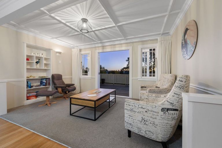 Photo of property in 26 Baring Terrace, Strandon, New Plymouth, 4312