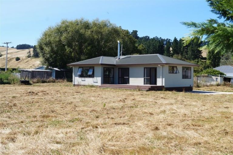 Photo of property in 39 Parnassus Street, Waiau, 7332