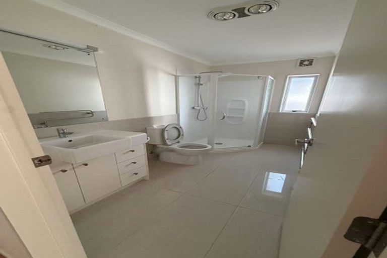 Photo of property in 21 Kensway Drive, Flat Bush, Auckland, 2016