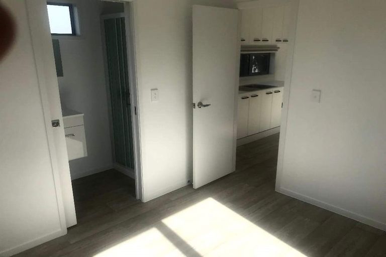 Photo of property in 7 Skyla Place, Massey, Auckland, 0614