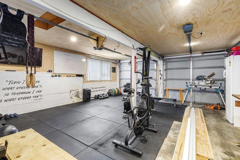 Photo of property in 4 Malda Grove, Khandallah, Wellington, 6035