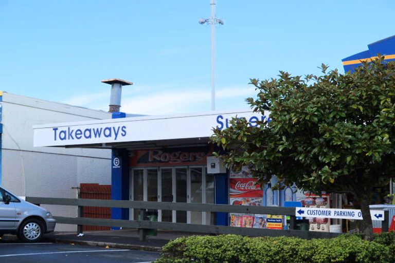 Photo of property in 3/6a Botany Road, Howick, Auckland, 2010