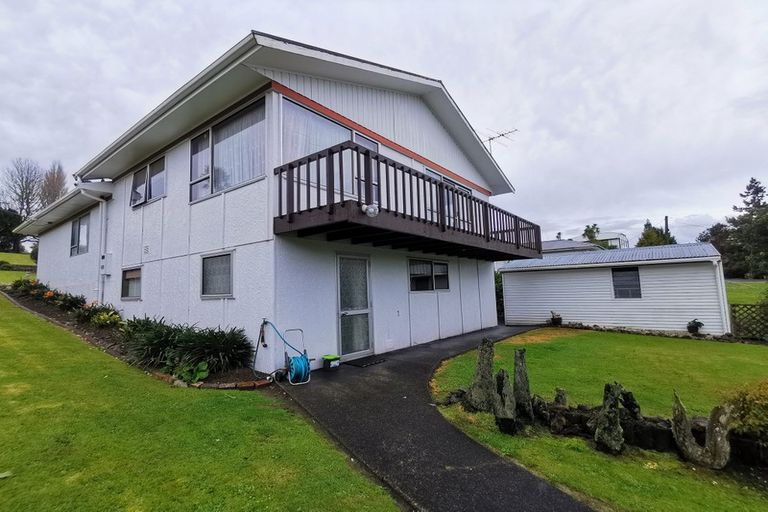 Photo of property in 15 Bickerstaffe Road, Maungaturoto, 0520