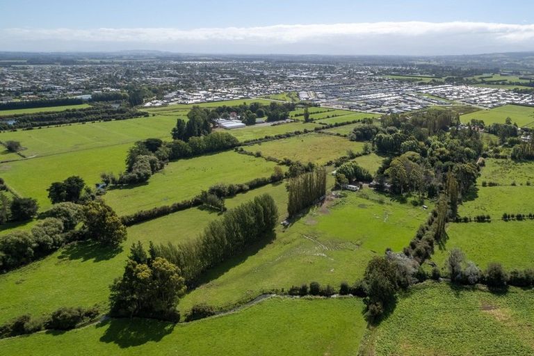 Photo of property in 97 Northbrook Road, Rangiora, 7400